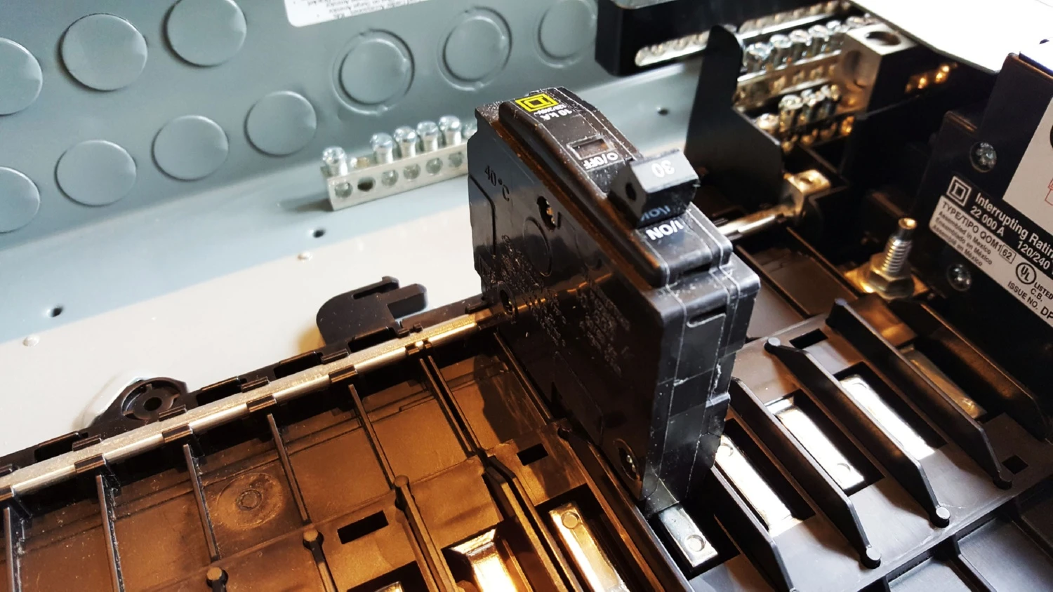 Schneider Electric BREAKER SQ D 30 AMP 1 POLE 9 Schneider Electric BREAKER SQ D 30 AMP 1 POLE - Image 7