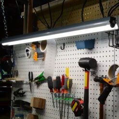 4' LED SHOPLIGHT