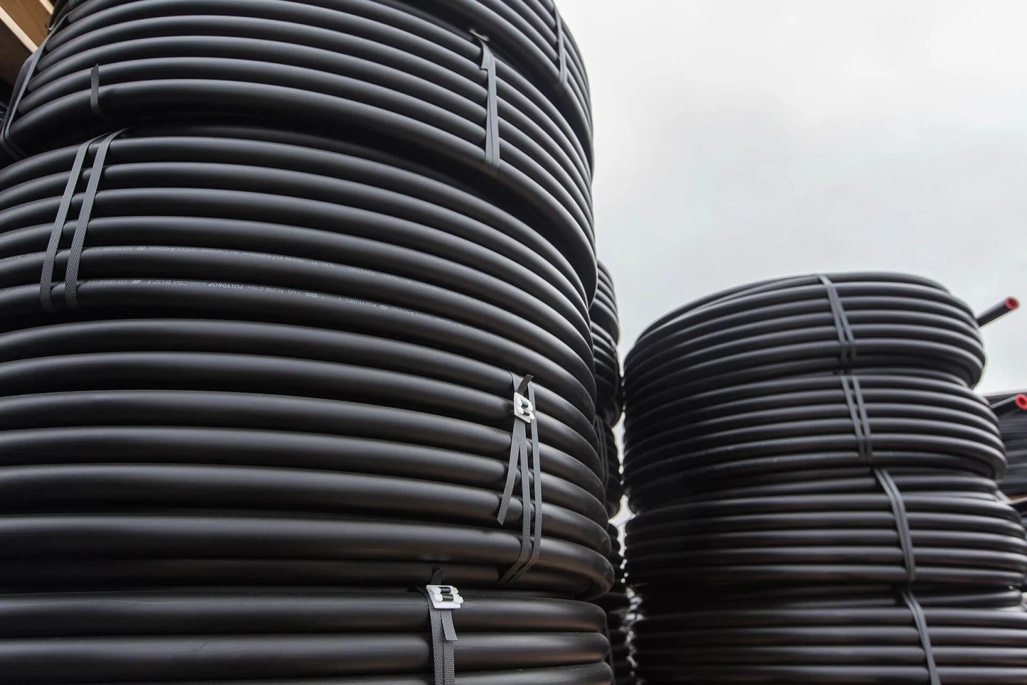 POLY PIPE 1"X100' 75PSI CSA 3 POLY PIPE 1"X100' 75PSI CSA