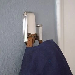 Hillman HOOK 25LB LARGE SCALLOP -Home Improvement Store e0c49ba5 4054 40bb b65a a6bbf8f1a262